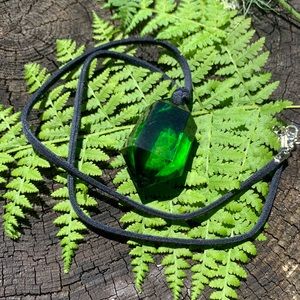 Handmade✨EMERALD ENCHANTMENT Pendant